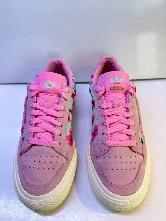 Adidas x AriZona Floral Sneakers – Women’s US 6 - Picture 4 of 15